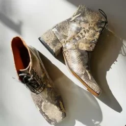 About ArianneGabriel Boots - White Mamba