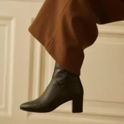 Anne ThomasMimo Boots - Black