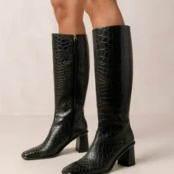 AlohasEast Apple Alli Vegan Leather Boots - Black