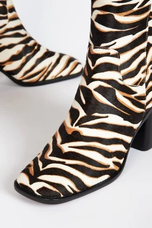 Intentionally BlankPG Boots - Safari 5 Intentionally BlankPG Boots - Safari - Image 5