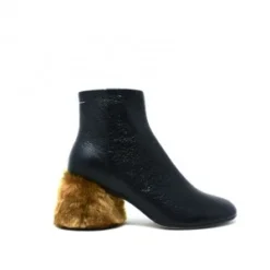 MM6 Maison MargielaFAUX-FUR HEELED ANKLE BOOTS - BLACK