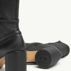 MM6 Maison MargielaAnatomic Ankle Boots - Black 8 MM6 Maison MargielaAnatomic Ankle Boots - Black -Belleville Boot shop MM6 Maison Margiela Anatomic Ankle Boots 20231011235952 1