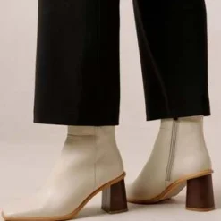 AlohasWest Boots - Cream
